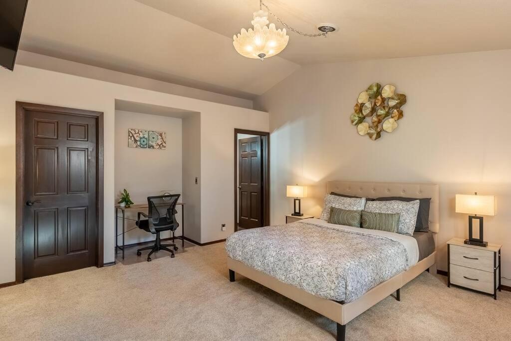 Comfy 4B/2B Home Near Dunes & Ocean! Pet Friendly! Florence Kültér fotó