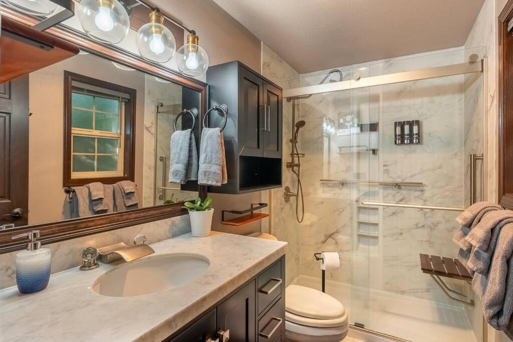 Comfy 4B/2B Home Near Dunes & Ocean! Pet Friendly! Florence Kültér fotó