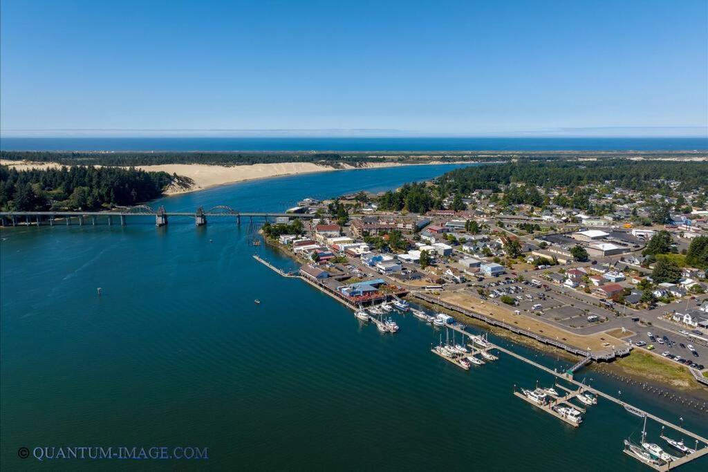 Comfy 4B/2B Home Near Dunes & Ocean! Pet Friendly! Florence Kültér fotó